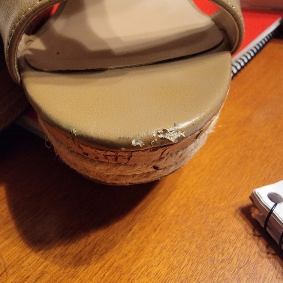 Charles by Charles David Tan Leather T Straps Size 9.5 - Picture 10 of 12